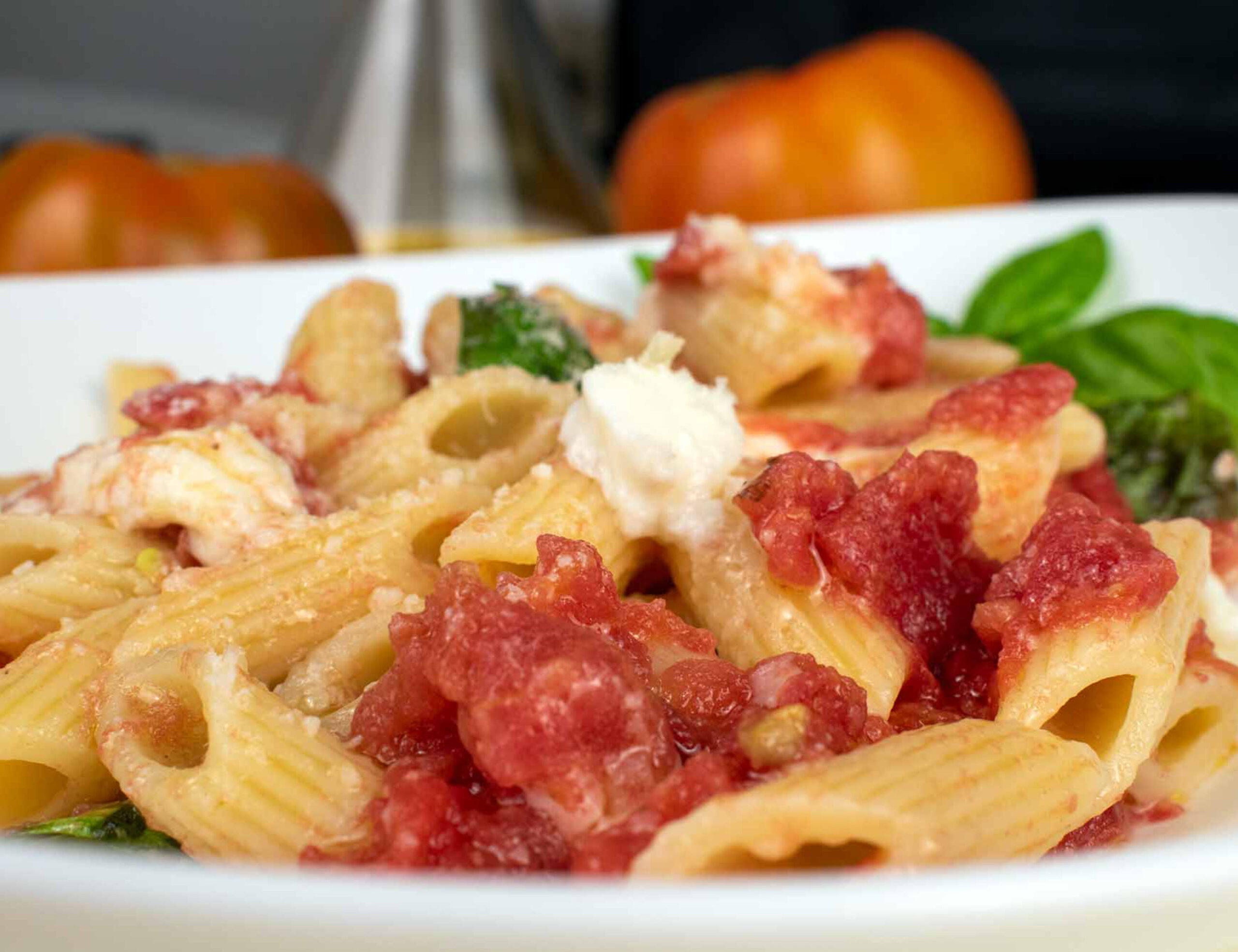 Pasta With Fresh Tomato Sauce Mozzarella And Basil