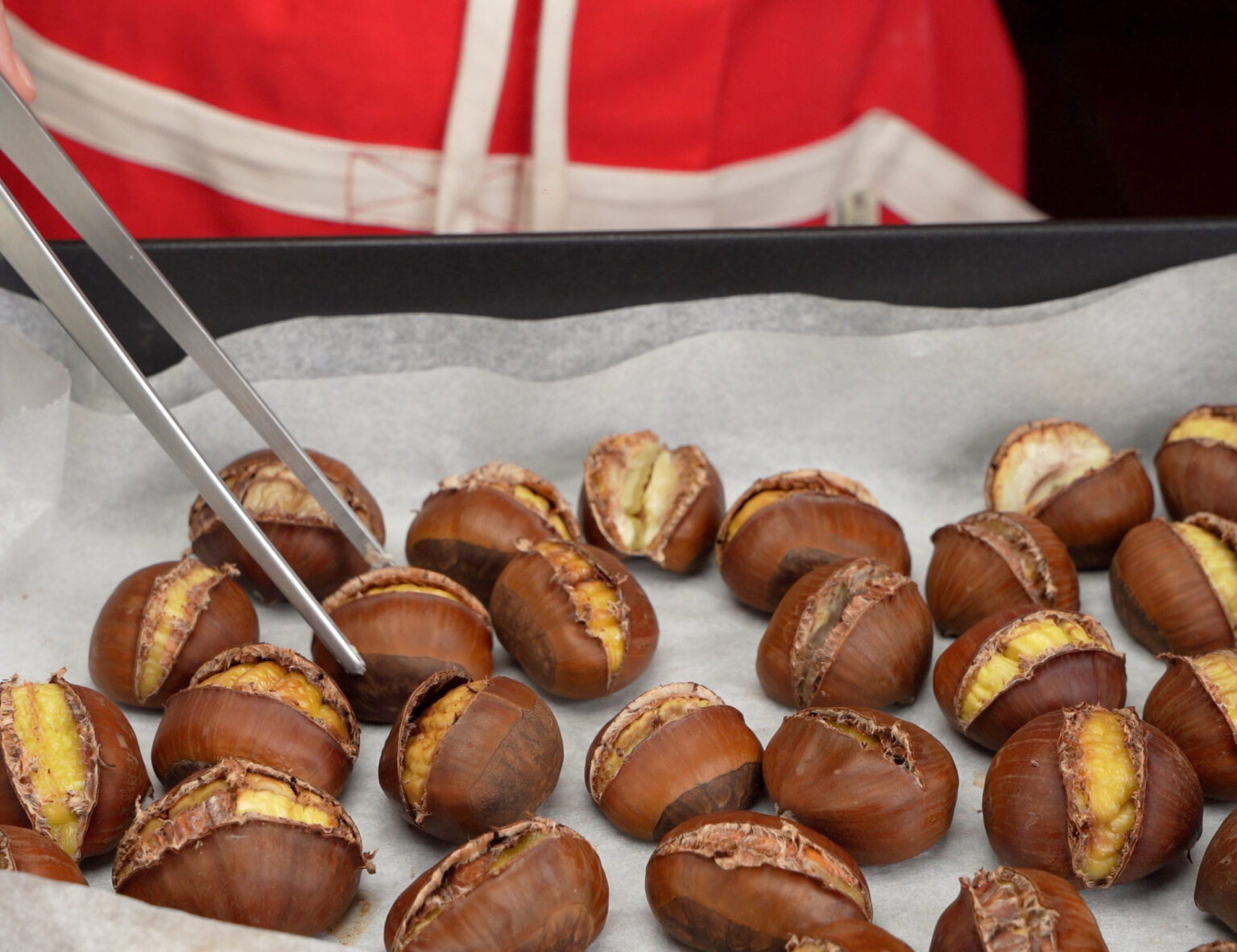 Roasting Chestnuts In The Oven Read Our Guide