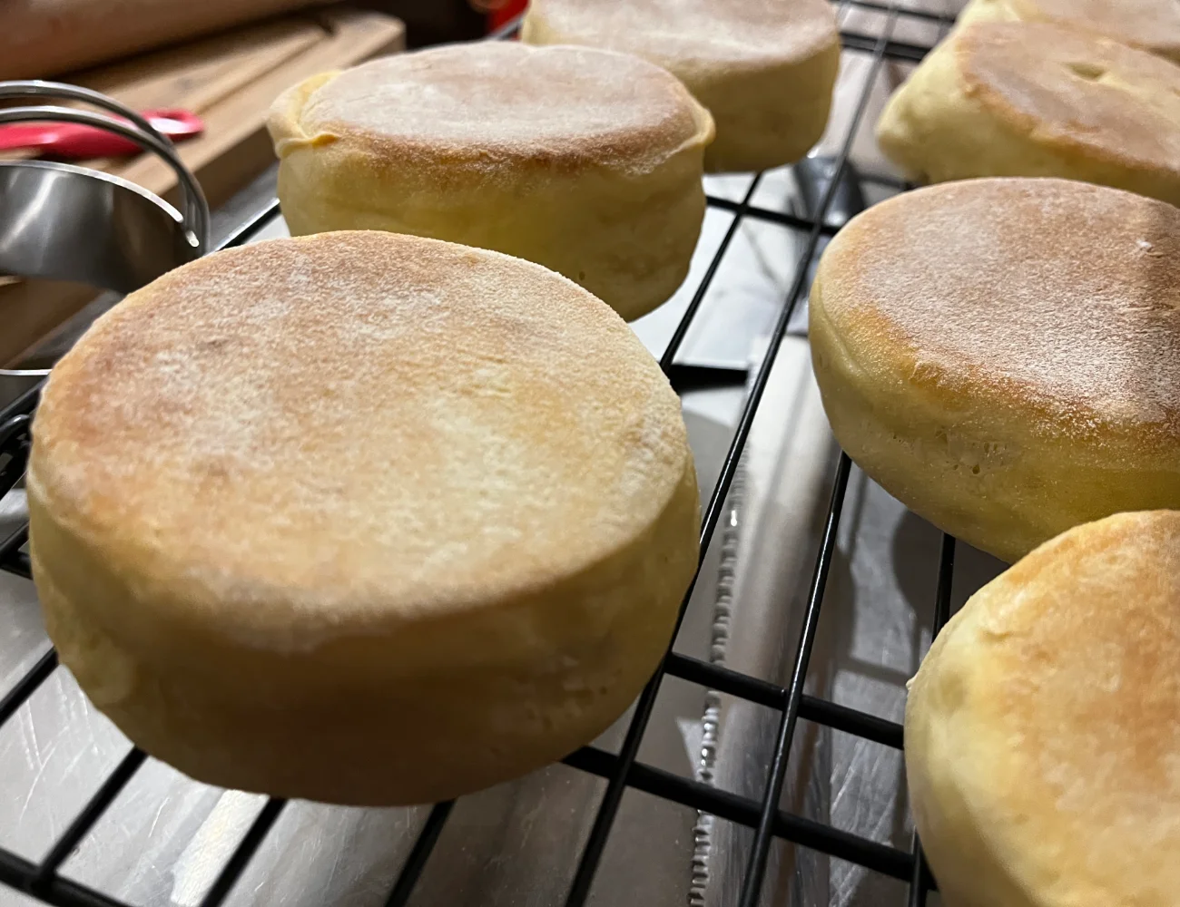 Homemade English Muffins (Fool proof recipe!) - Chef Savvy